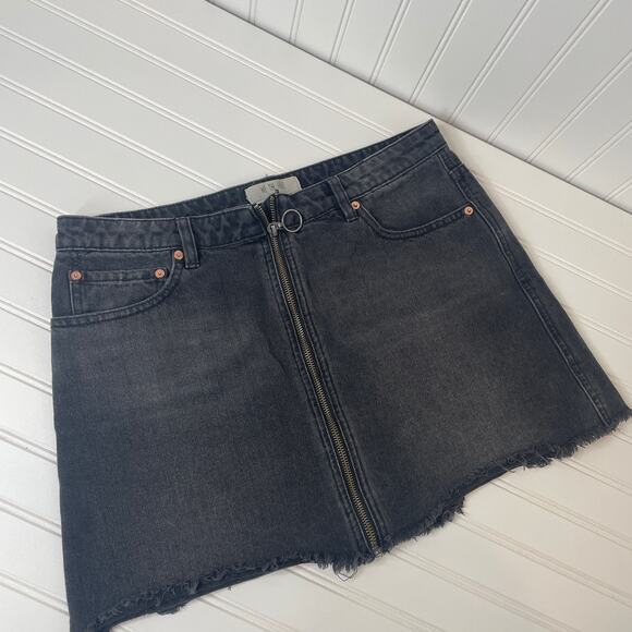 Free People White Tassel Embroidered Boho Top & Black Front Zip Denim Skirt 8 - Picture 7 of 10